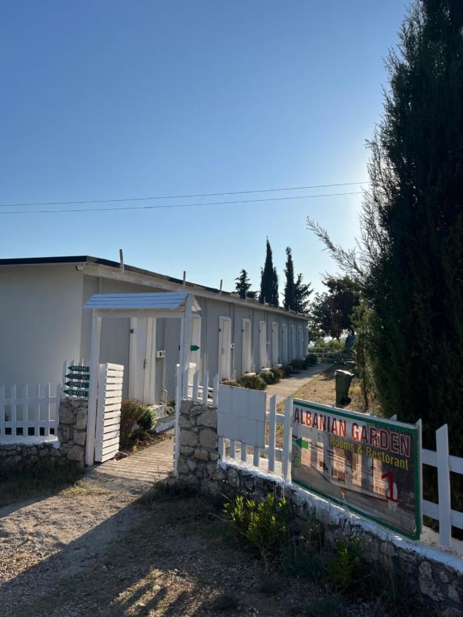 Hôtel Albanian Garden à Gjilek Extérieur photo